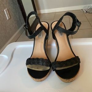 Steve Madden Wedge (Size 10)